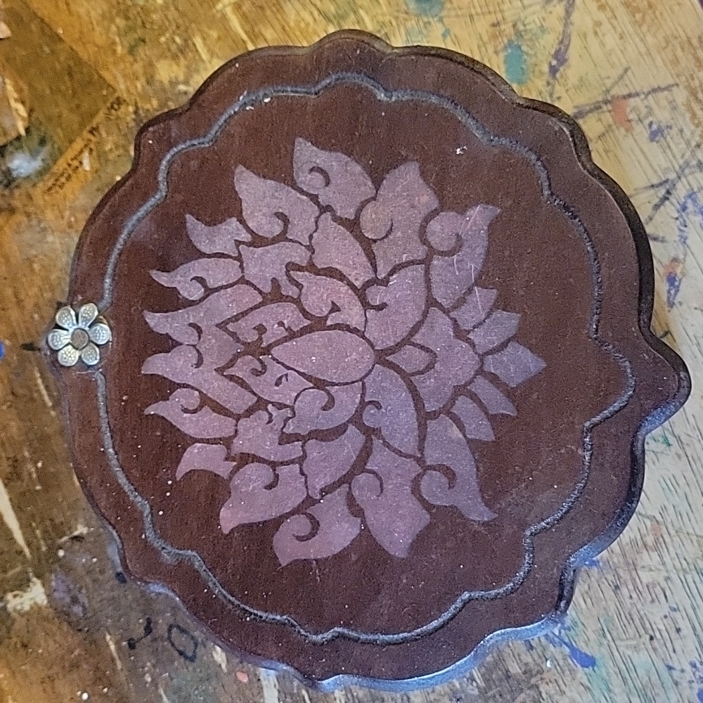 Wooden trinket box Lucky Brand